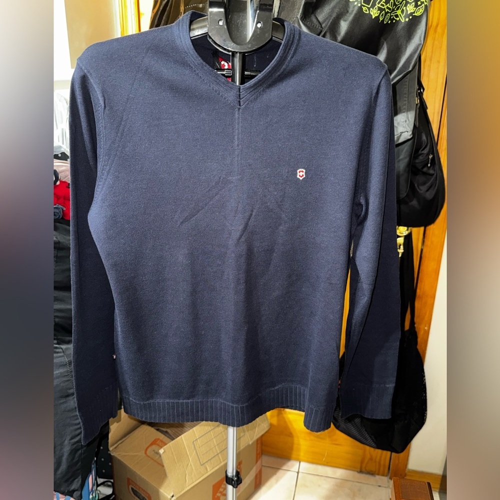 Victorinox I Men’s I Sweater I V-Neck Knit Sweater I Navy
